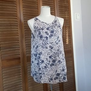 Ladies short sleeve top